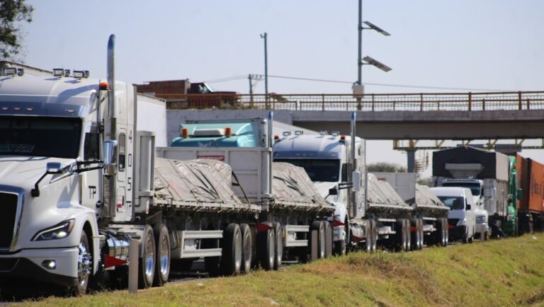 Actualizaciones en vivo de la Autopista México-Querétaro: Noticias, Choques y Cierres viales