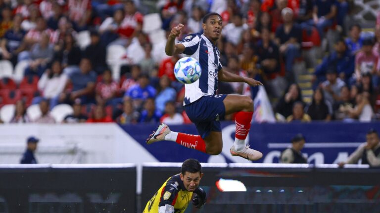 ¡Anthony Martial brilla! El primer gol del atacante de Rayados en la Copa Pacífica
